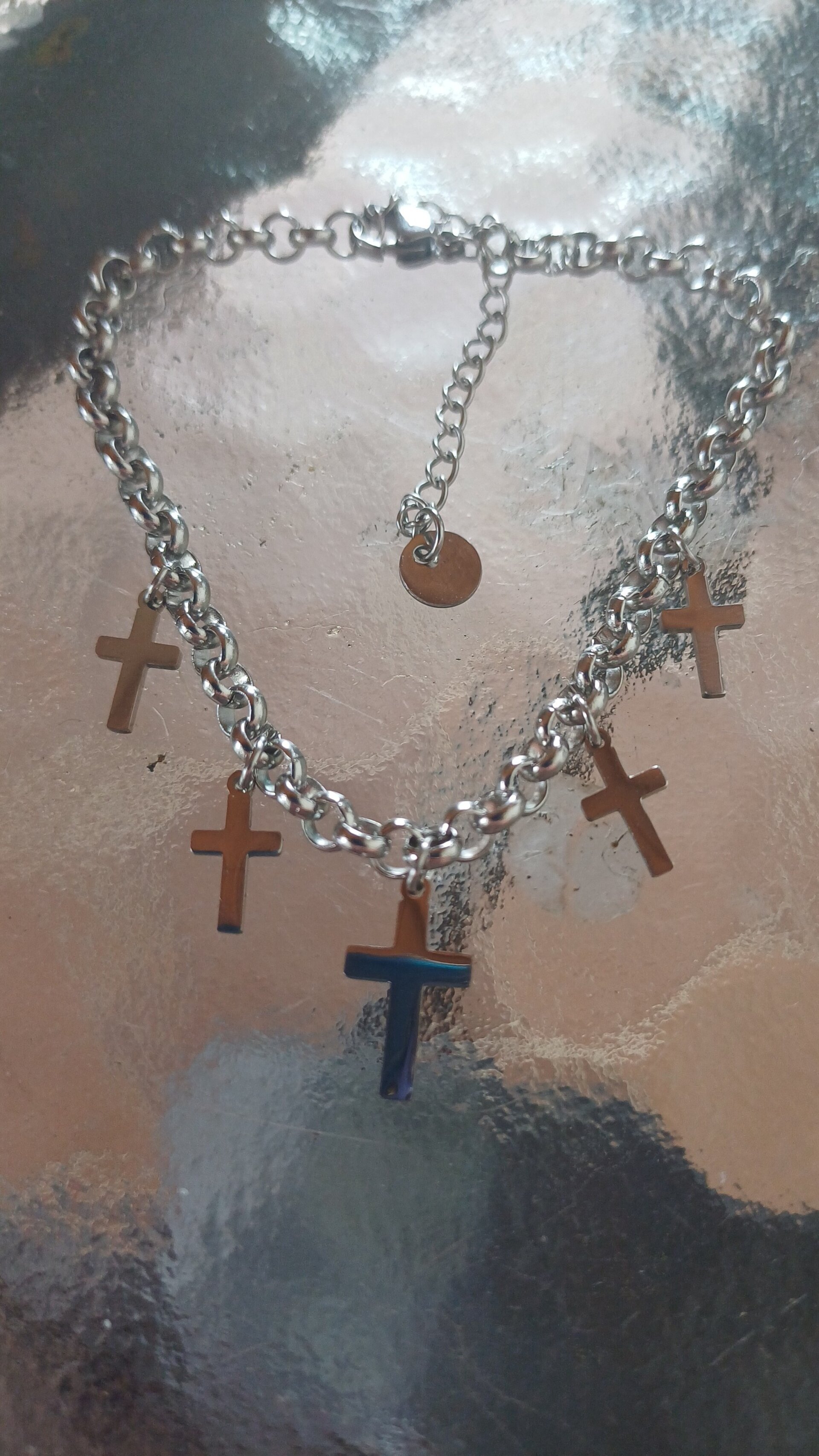 Pulsera Faith – Acero Quirúrgico con Cruces - 4