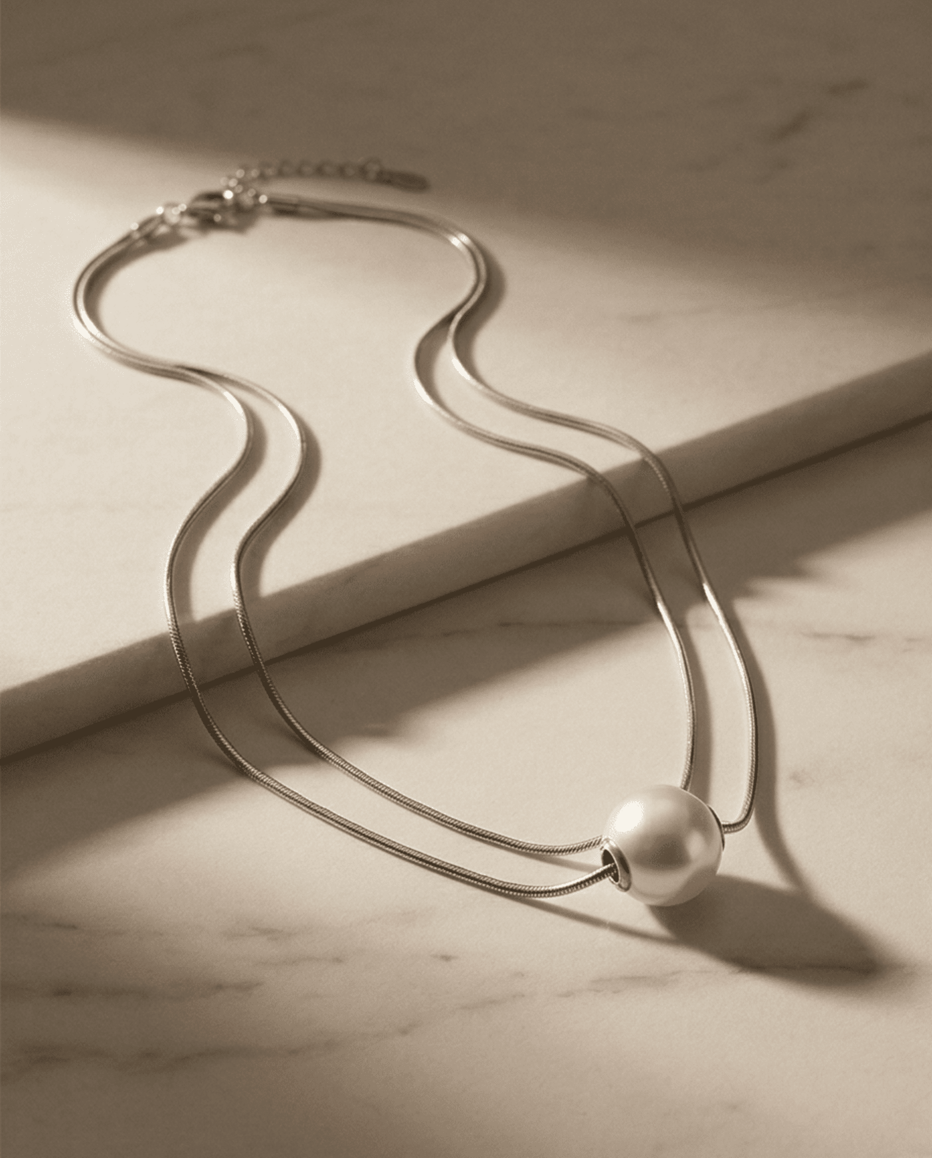 Pearl Aura – Collar de Perla en Acero Quirúrgico 316L - 1