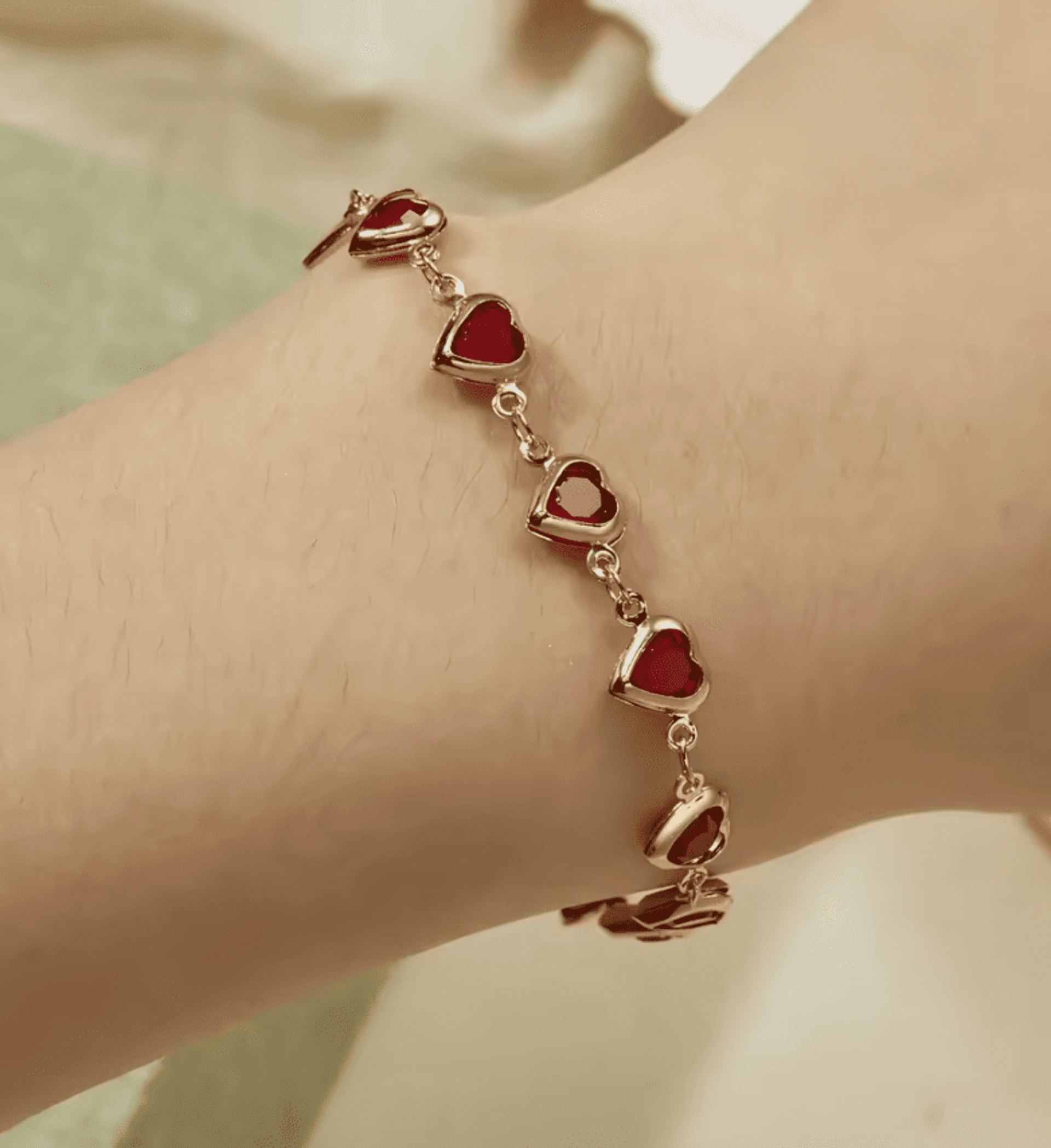 Collar Corazones Dorado Rojo – Colección Amor Eterno (con pulsera a juego) - 4