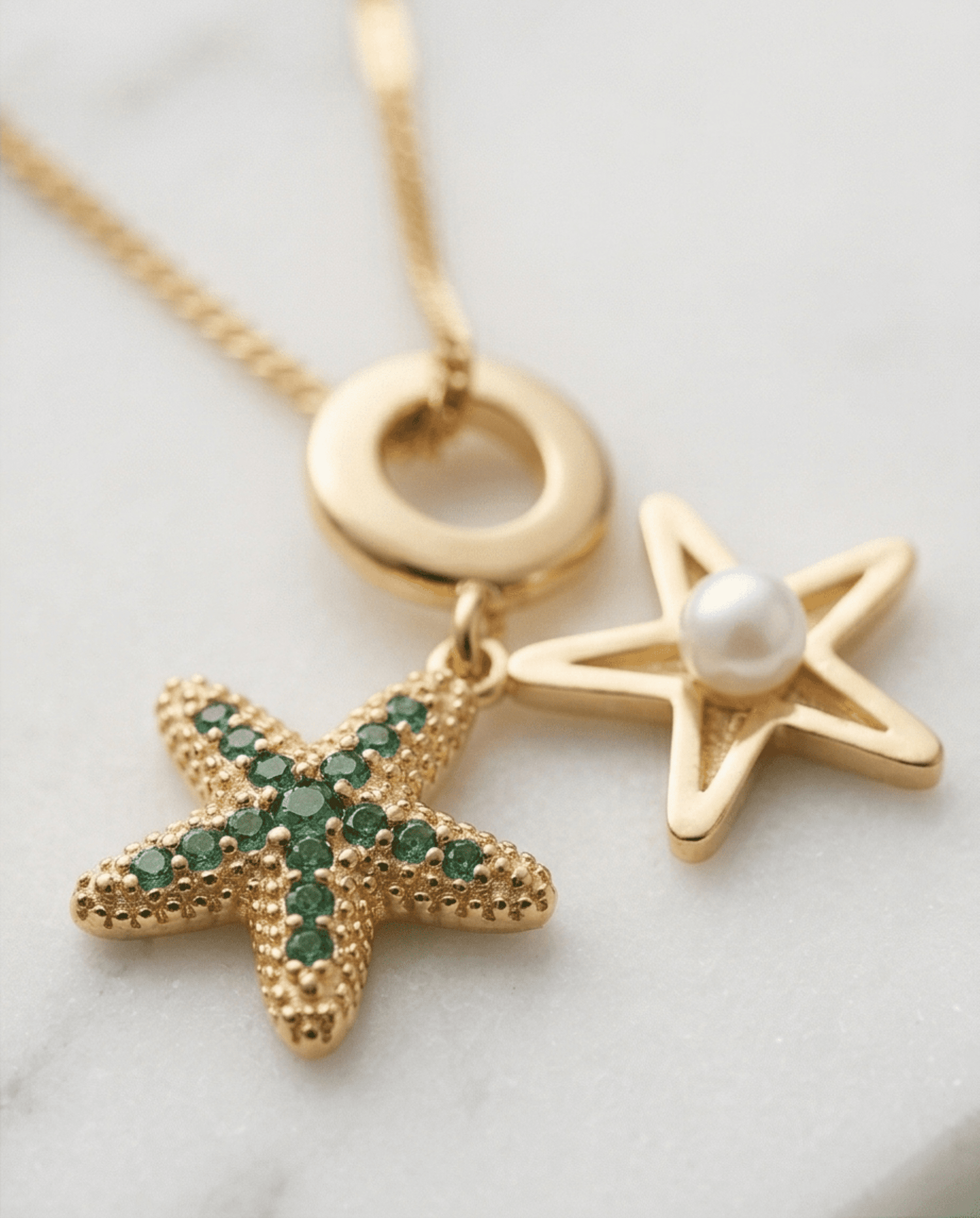 Gargantilla Estrellas del Mar - Acero Dorado con Circonitas y Perla - 2