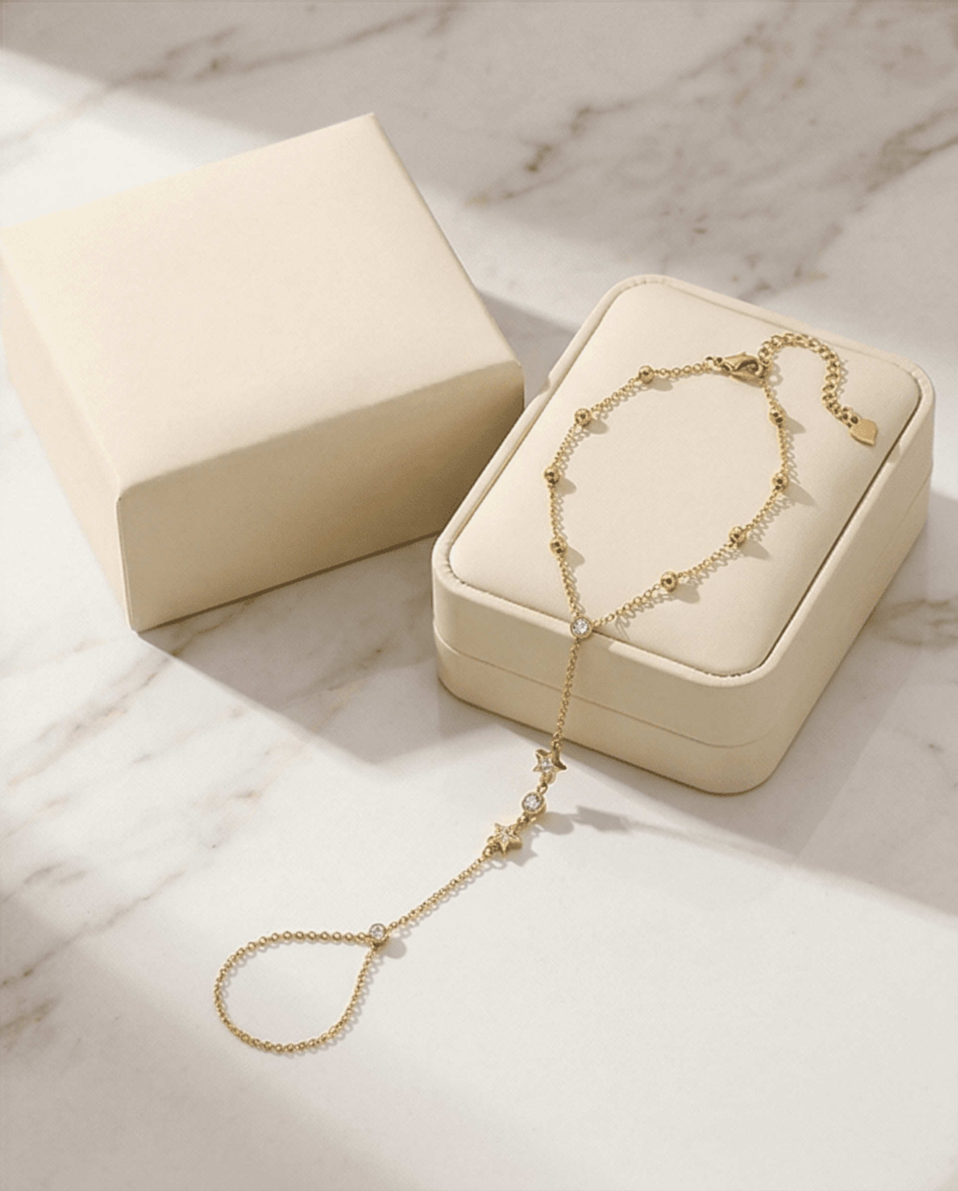 Golden Star Hand Chain – Esclava de Mano Dorada - 3