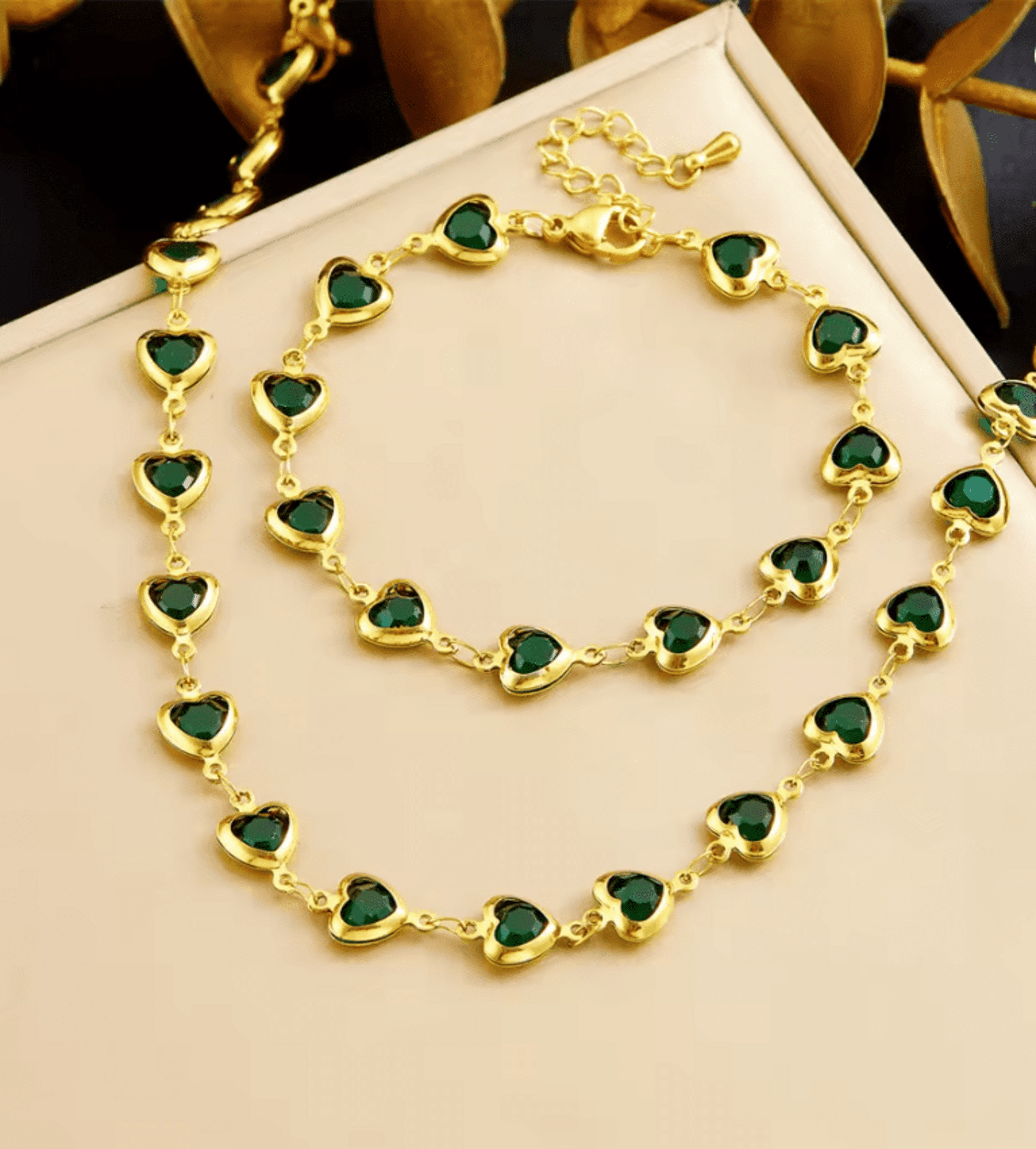 Collar Corazones Dorado Rojo – Colección Amor Eterno (con pulsera a juego) - 7