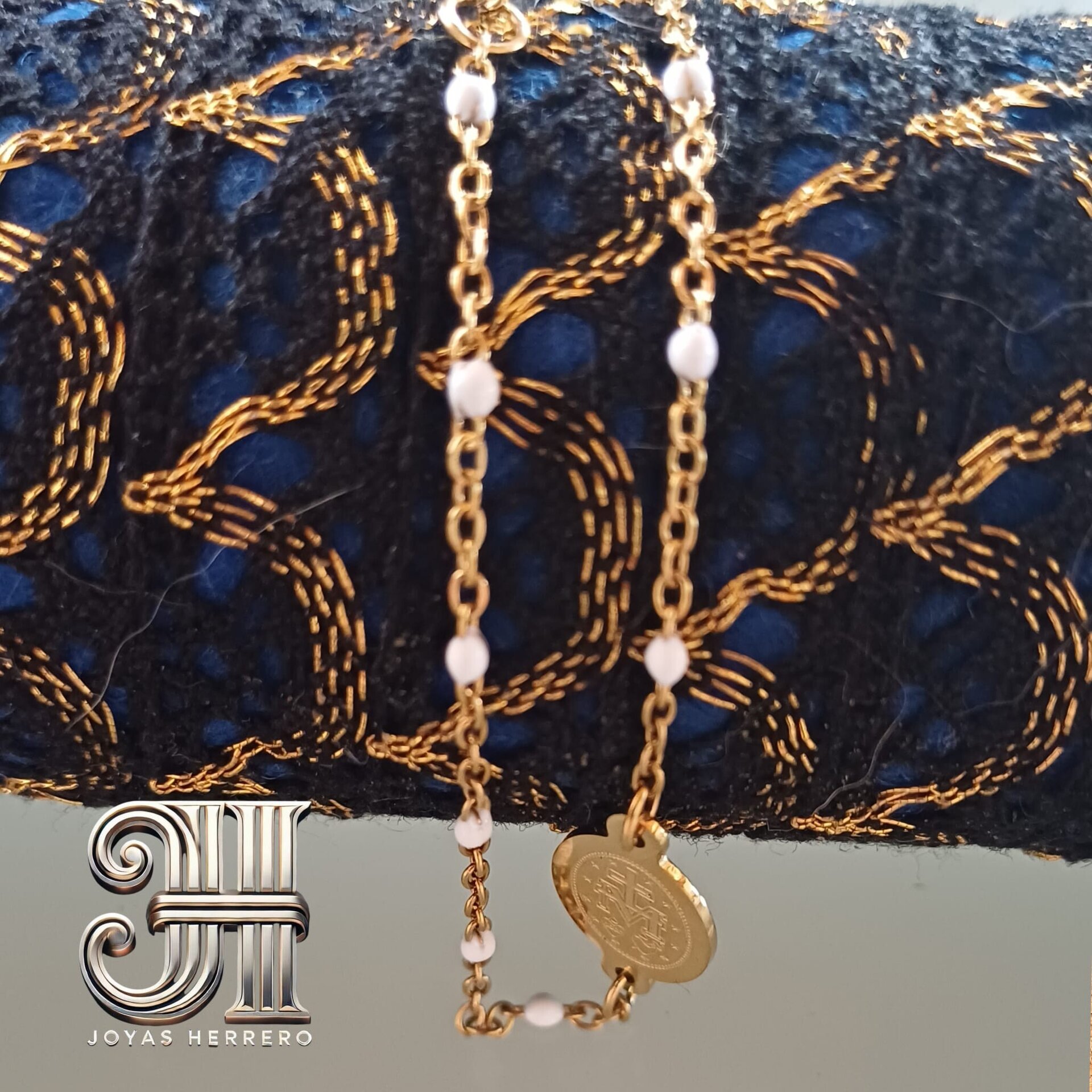 Pulsera Rosario Acero Dorado - 3