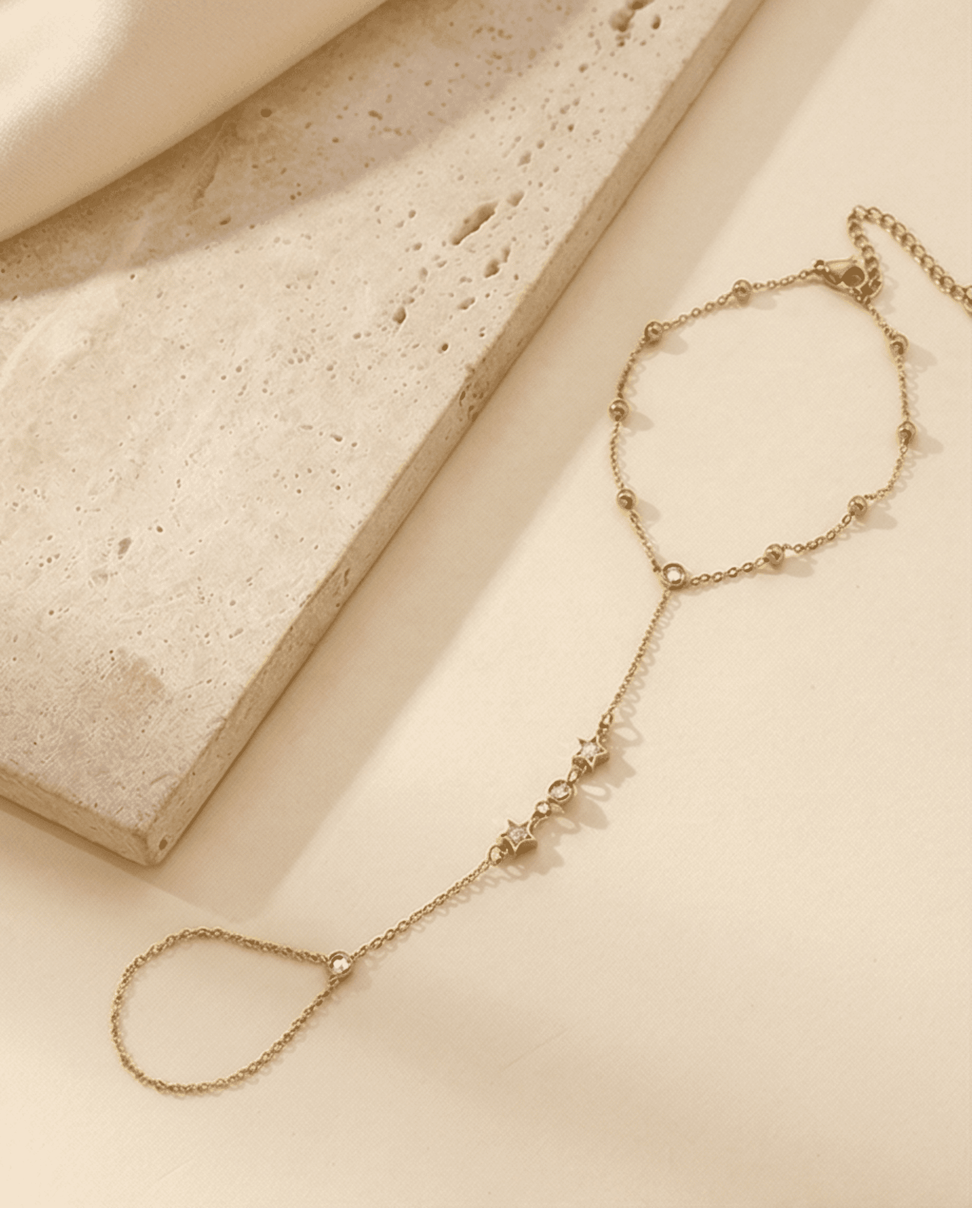 Golden Star Hand Chain – Esclava de Mano Dorada - 4