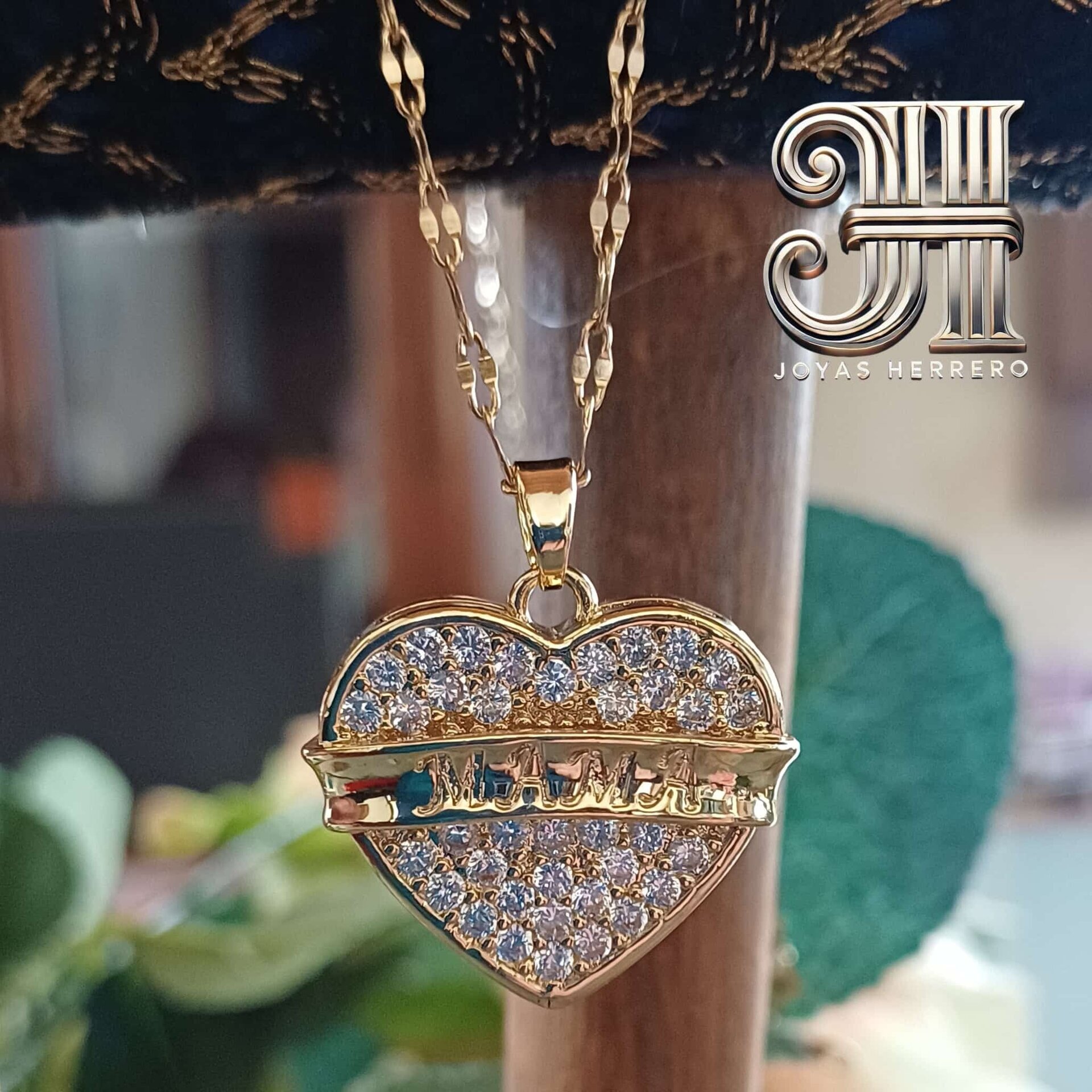 Colgante MAMA en Forma de Corazón Con Brillantes- Acero Dorado - 5