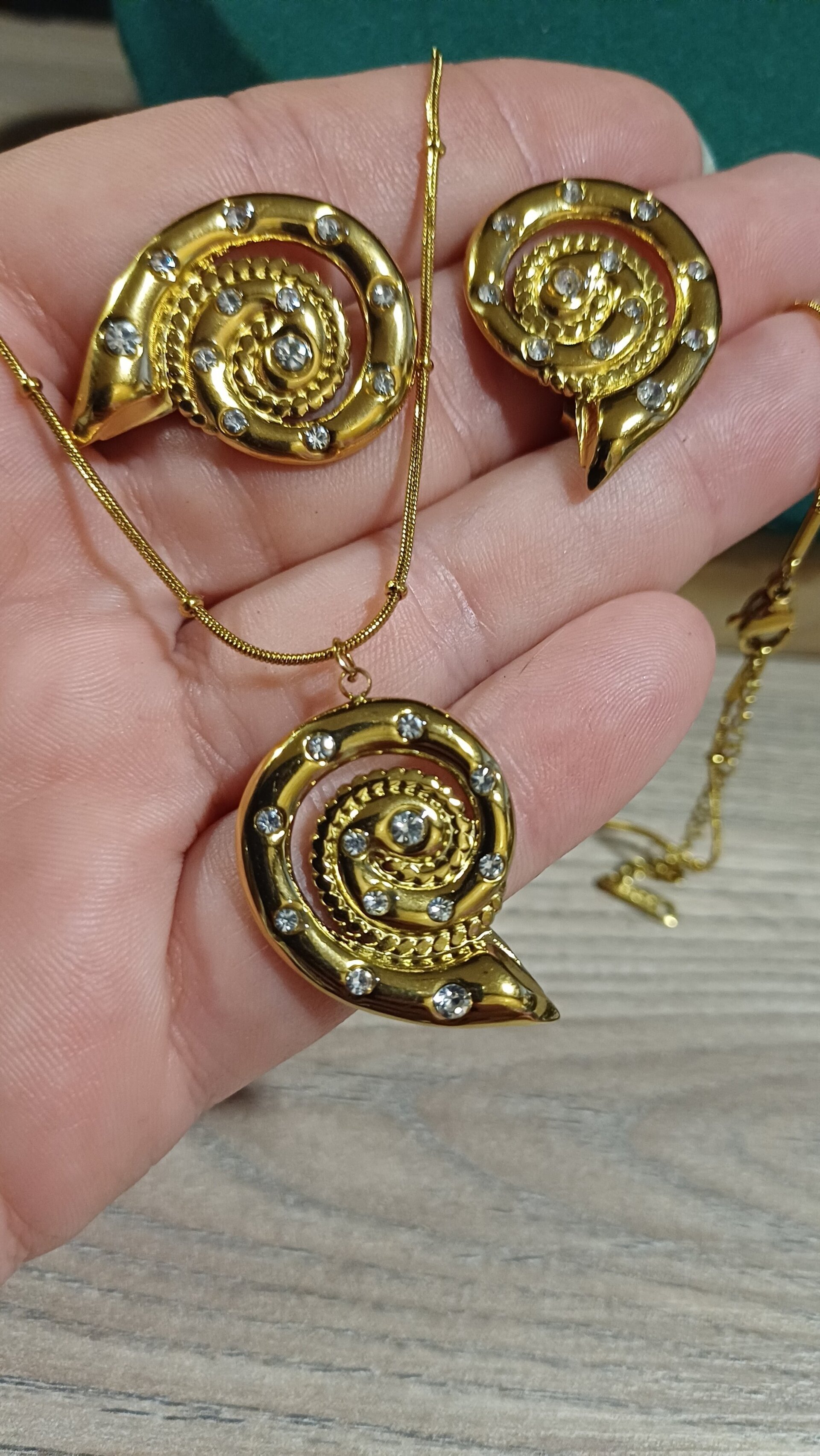 Conjunto Espiral Dorado – Brillo que Enamora - 4