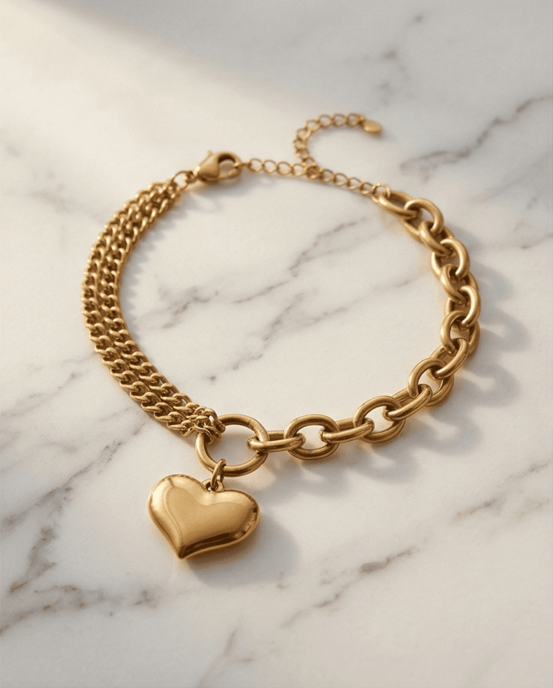 Pulsera Corazón Chunky Dorado – Acero Inoxidable con Acabado Oro 18K - 4