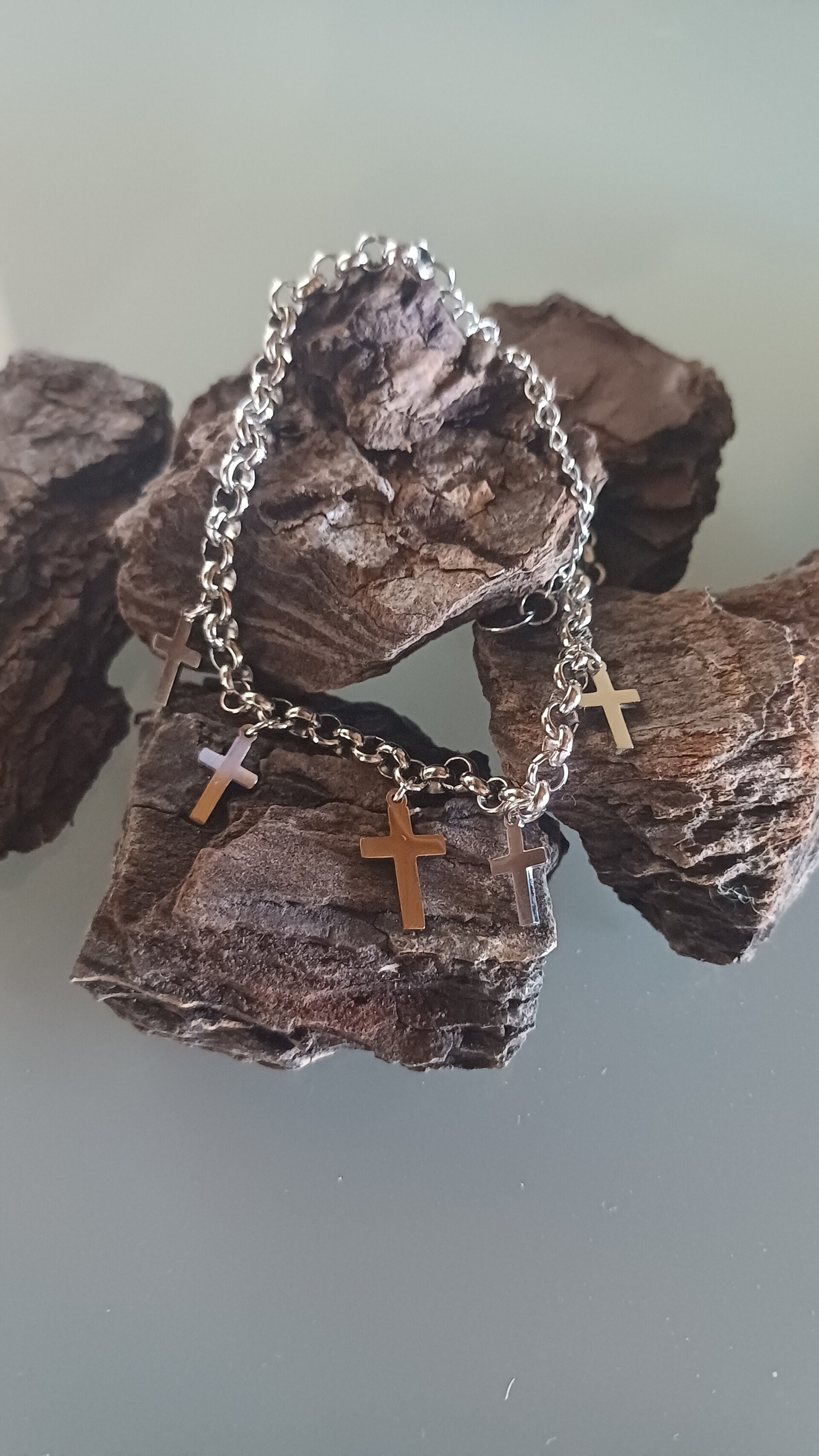 Pulsera Faith – Acero Quirúrgico con Cruces - 5