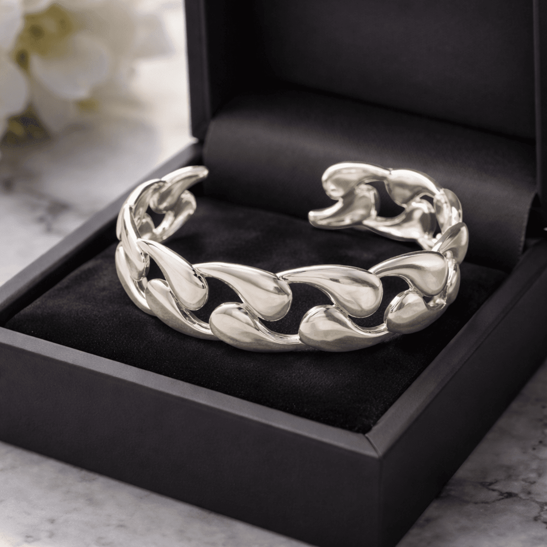 Pulsera Lazo de Plata – Fuerza y Estilo Atemporal - 6