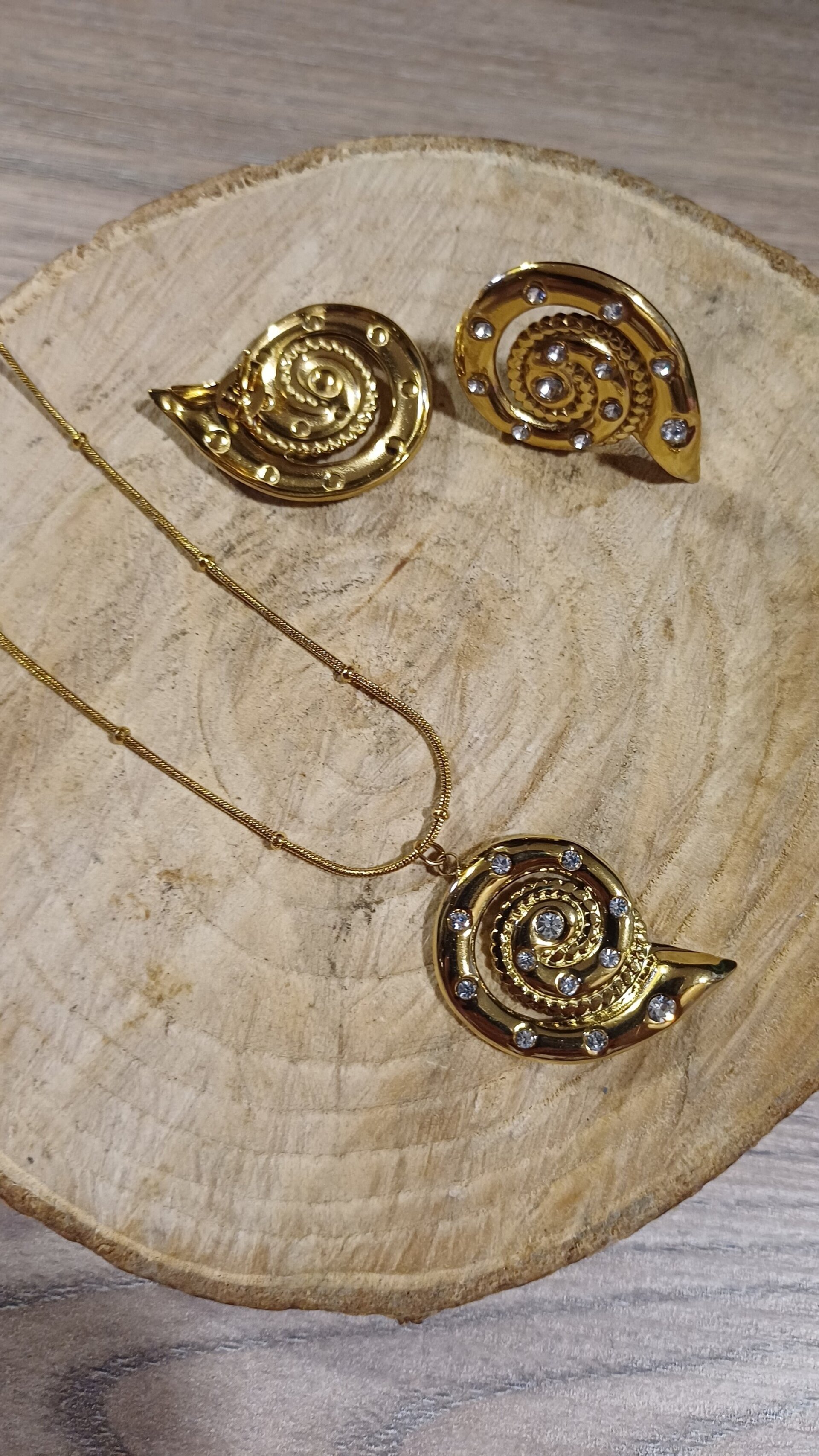 Conjunto Espiral Dorado – Brillo que Enamora - 2