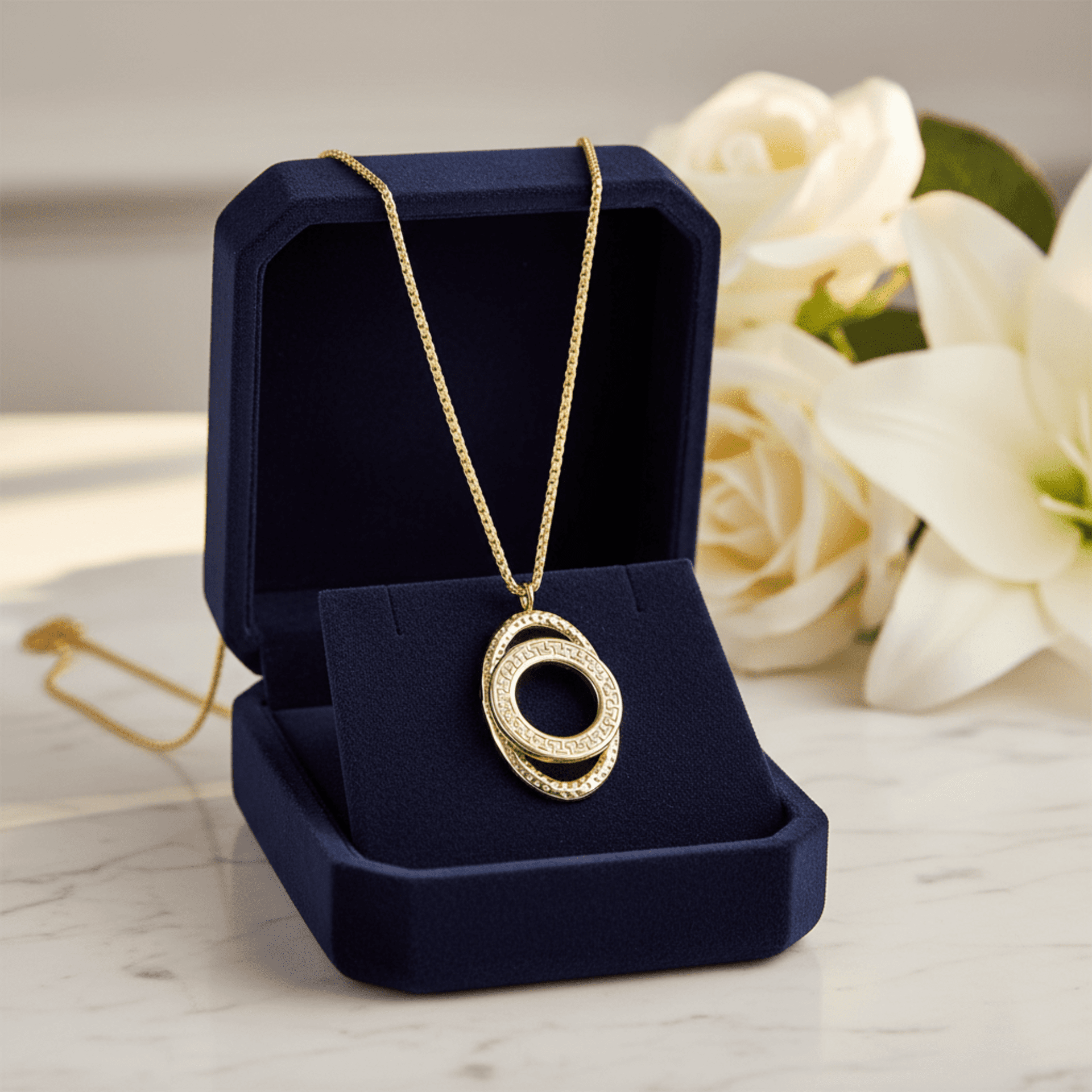 Collar Dorado Eclipse Griego – Acero Quirúrgico - 3