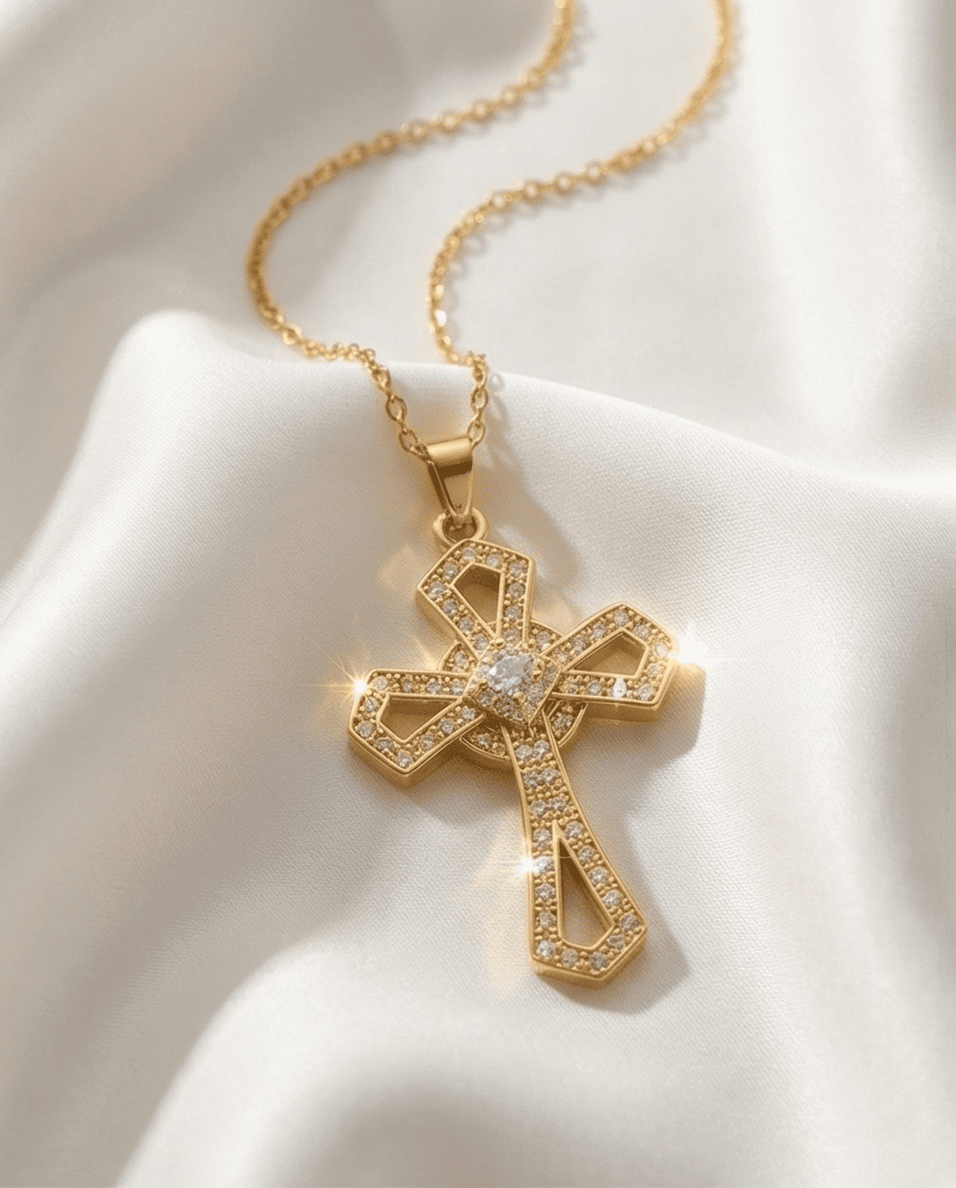 Crucifijo Pavé Luxe Openwork – Oro 18k - 1