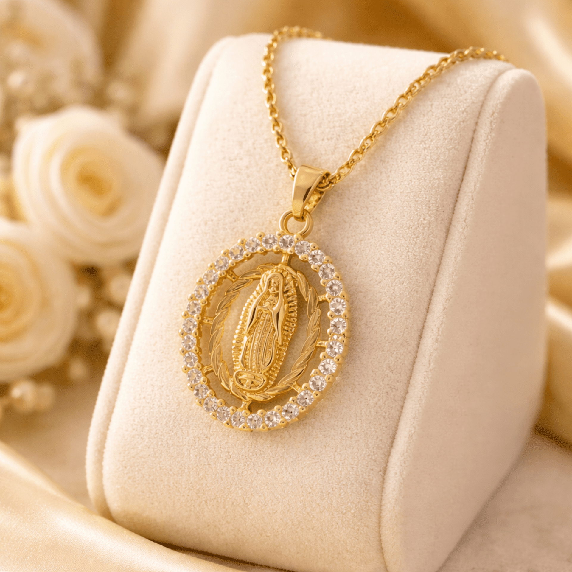 Collar Virgen de María El Collar Virgen de – Acero Quirúrgico Chapado en Oro 18K - 4