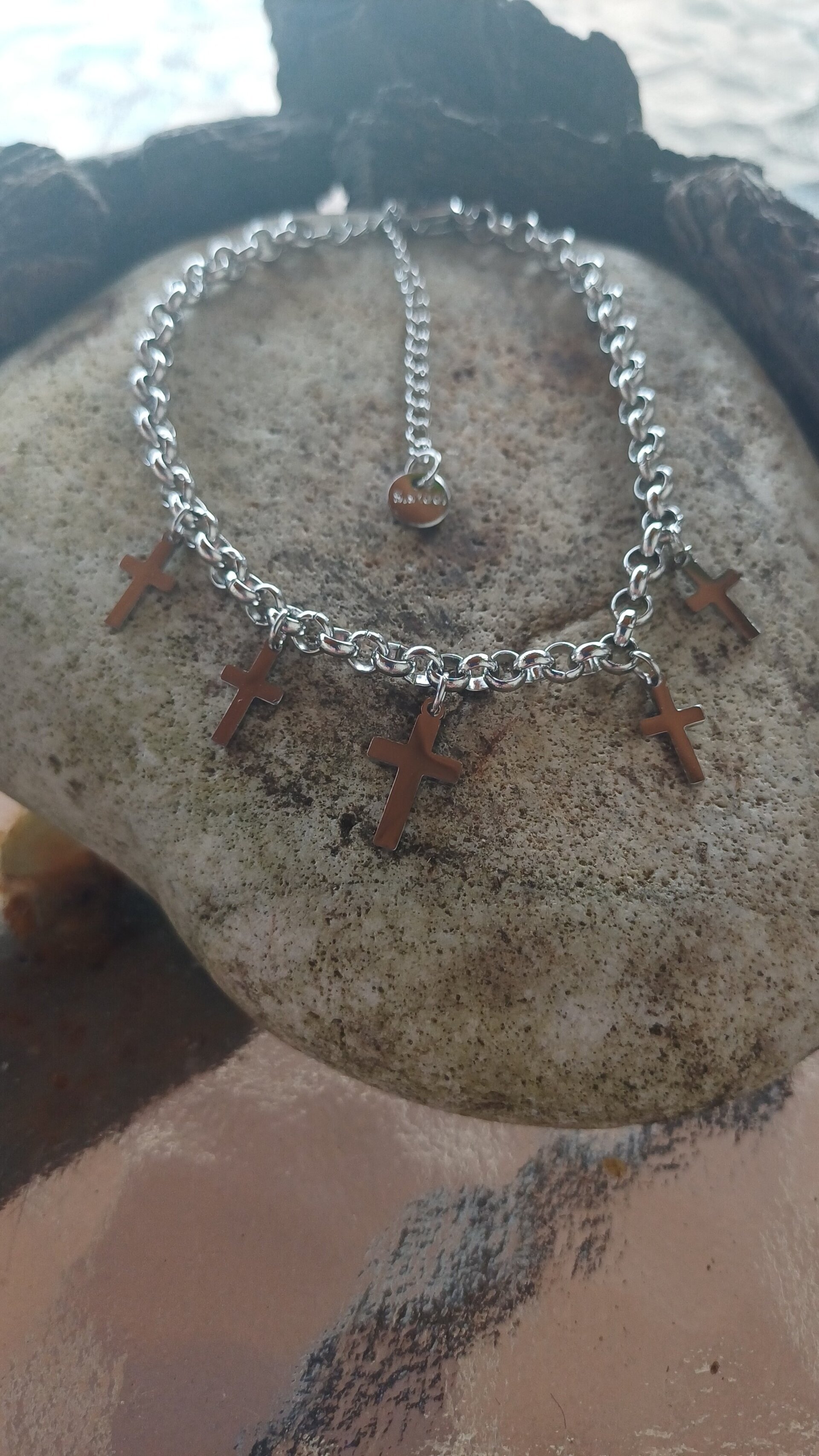 Pulsera Faith – Acero Quirúrgico con Cruces - 1