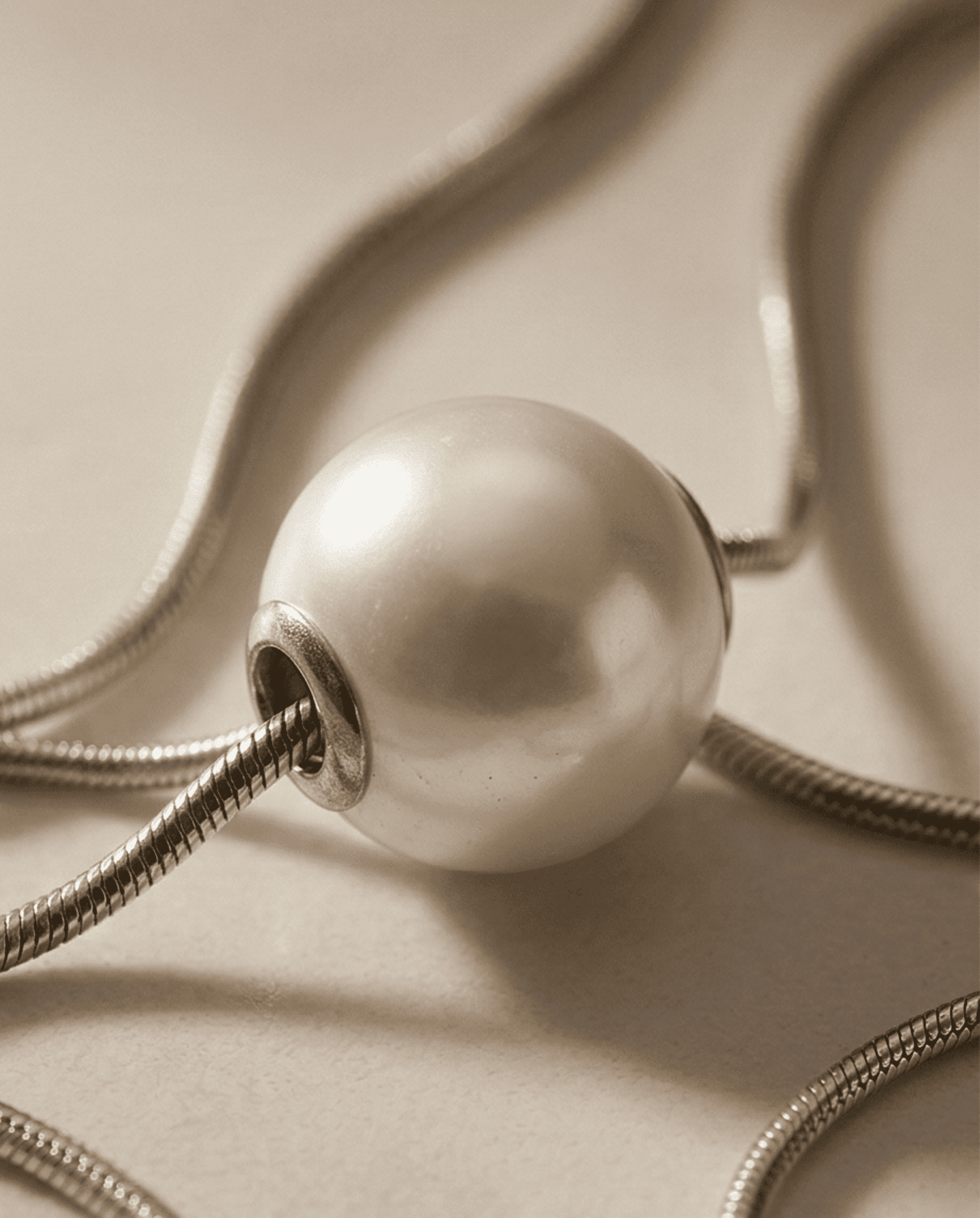 Pearl Aura – Collar de Perla en Acero Quirúrgico 316L - 3