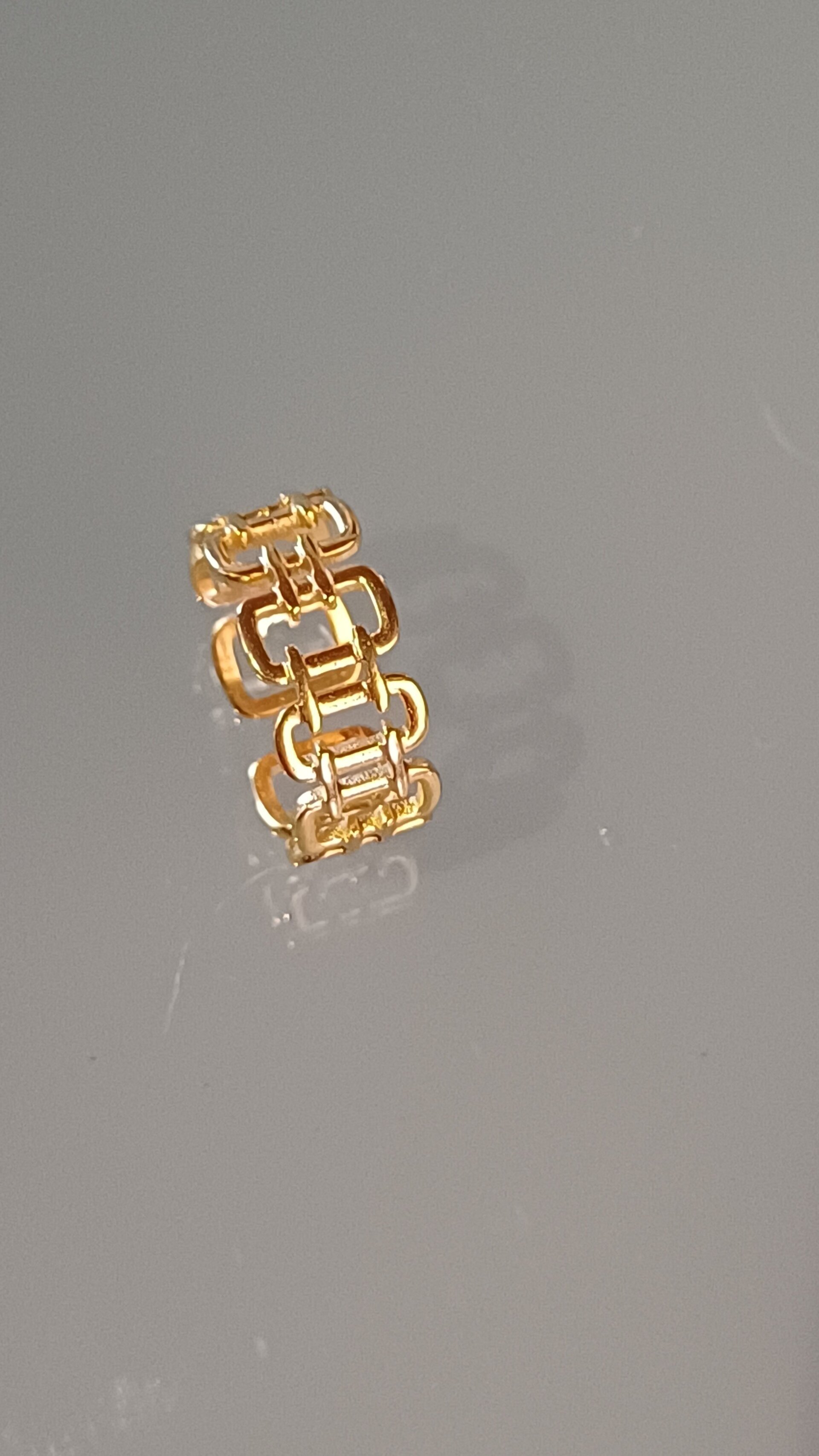 Anillo Cadena Dorada – Acero Quirúrgico - 1
