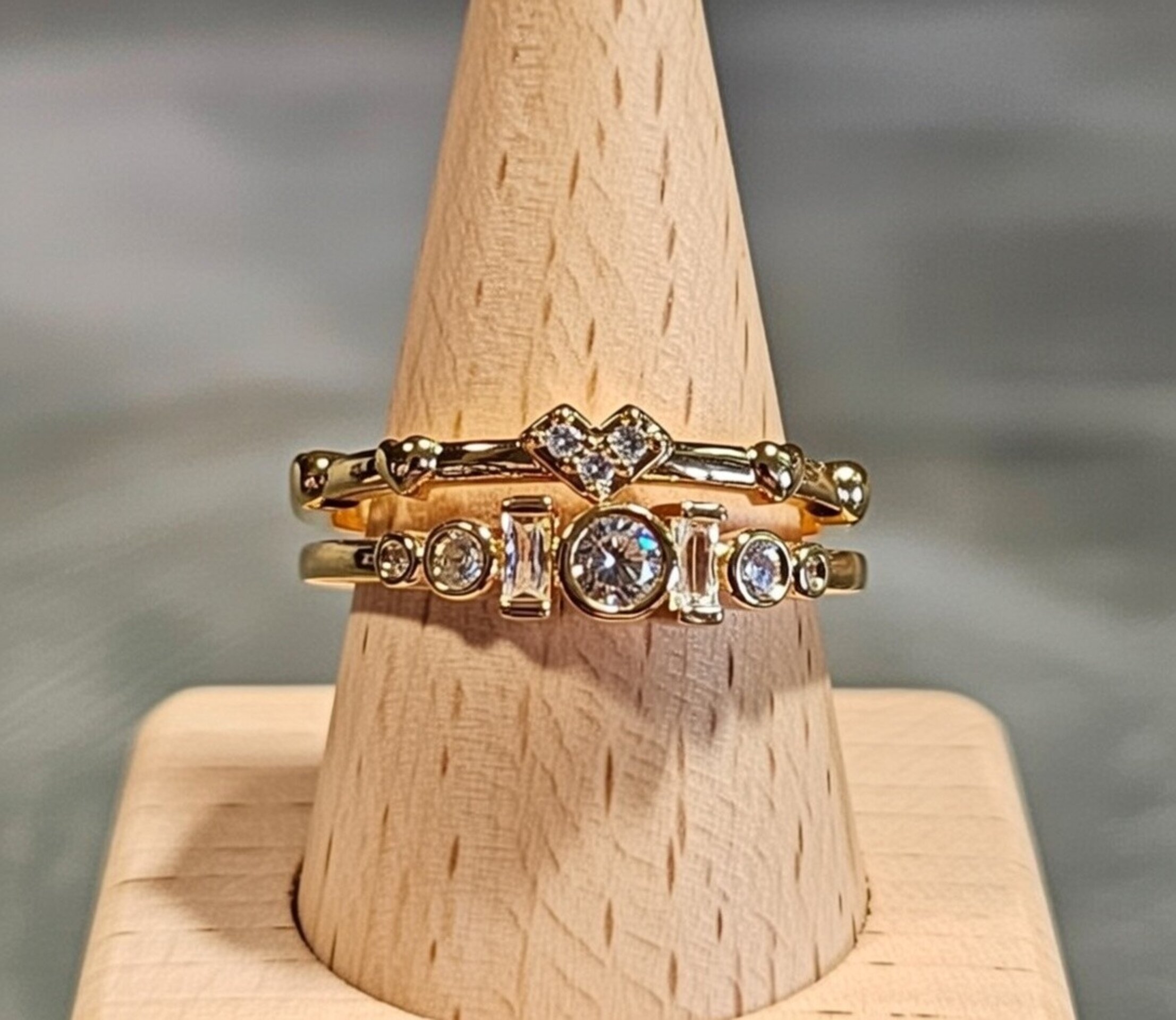 Anillo Corazón de Brillo – Acero Quirúrgico Dorado Ajustable - 4